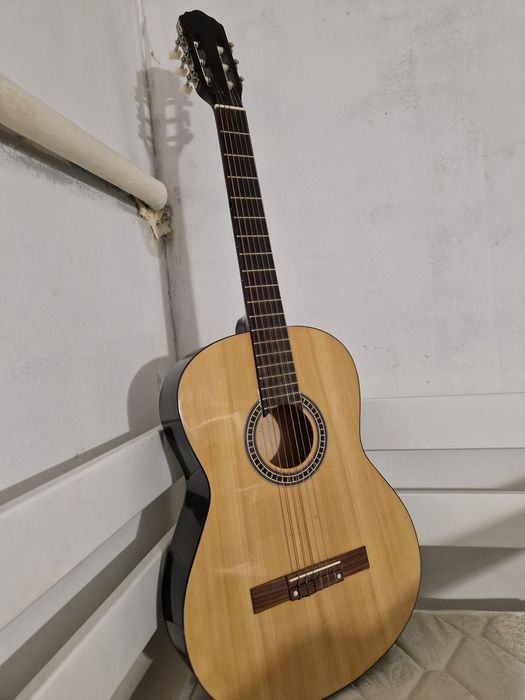 Гитара классическая