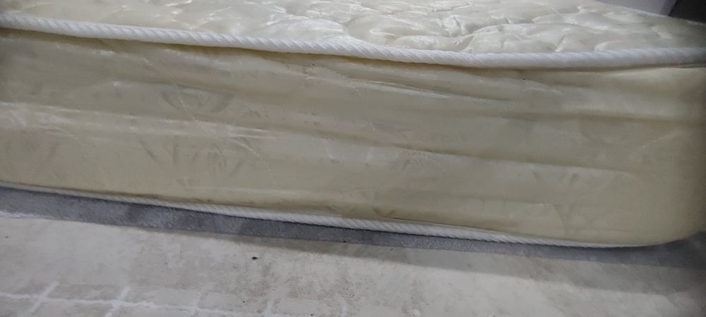 Матрац 0.9*2  простой