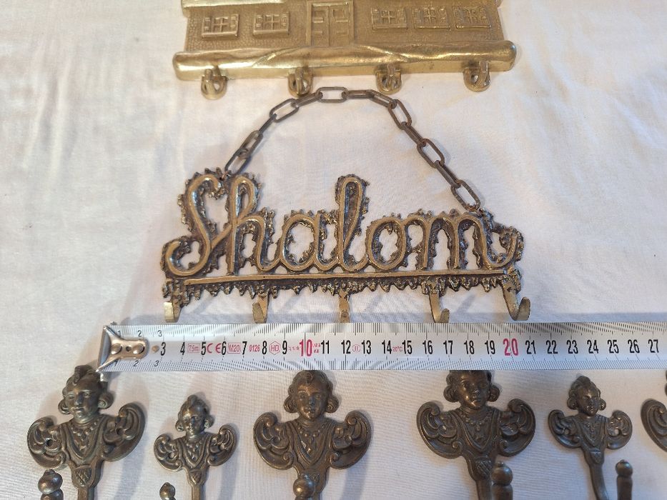 Месингови закачалки стил барок