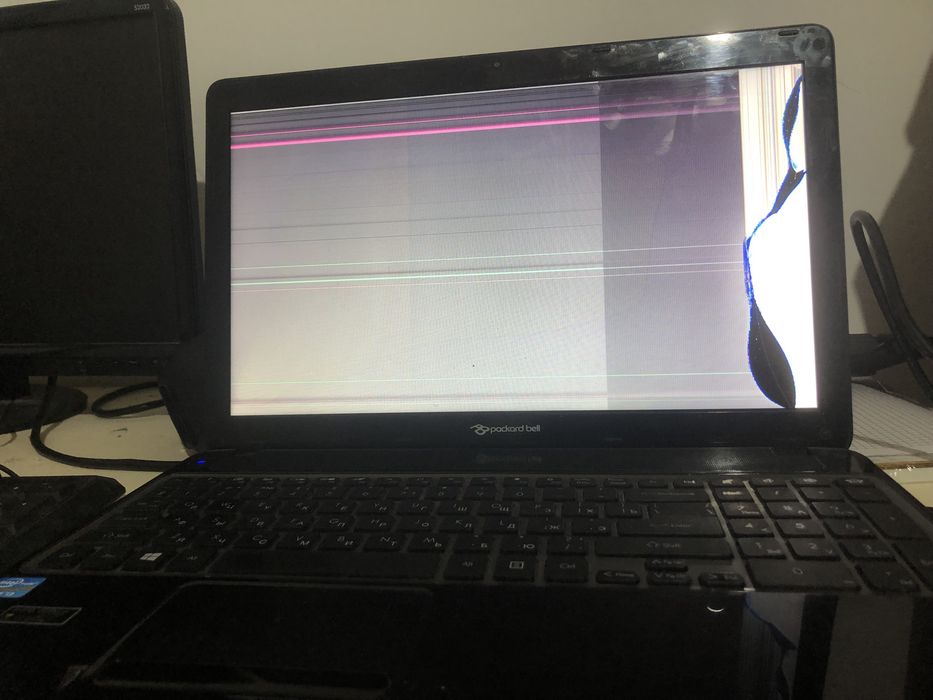 Ноутбук экран сынган