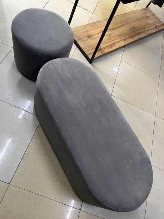 Продам пуфики. Цена за две