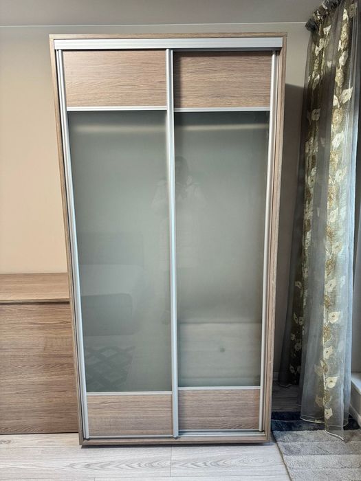 Обзавеждане за детска стая - легло с ракла и матрак, гардероб, бюро