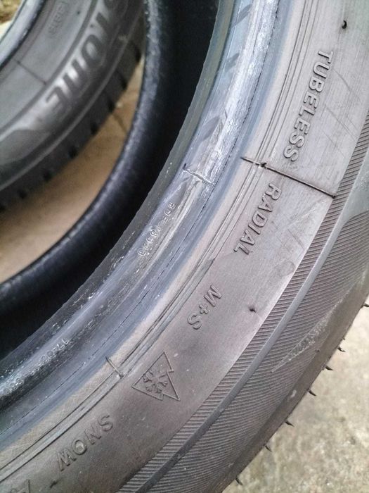 215 55 17 M+S Bridgestone