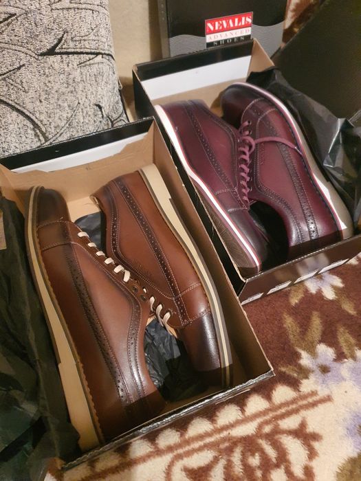 Adidași sport din piele naturala