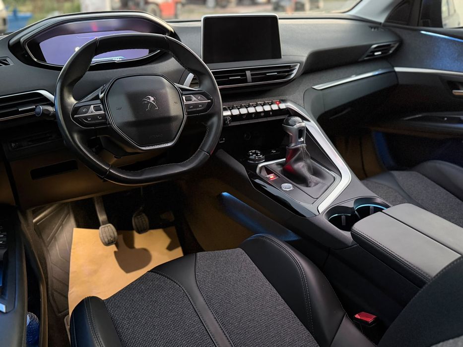 Peugeot 3008 Allure 2017 1.6HDI