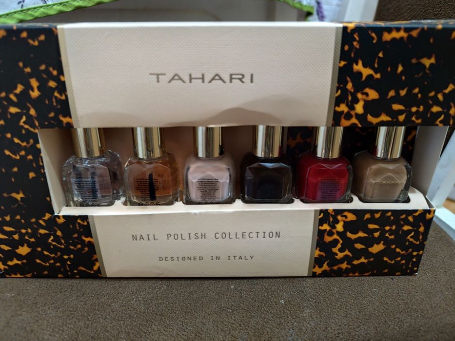 Лакове за нокти.