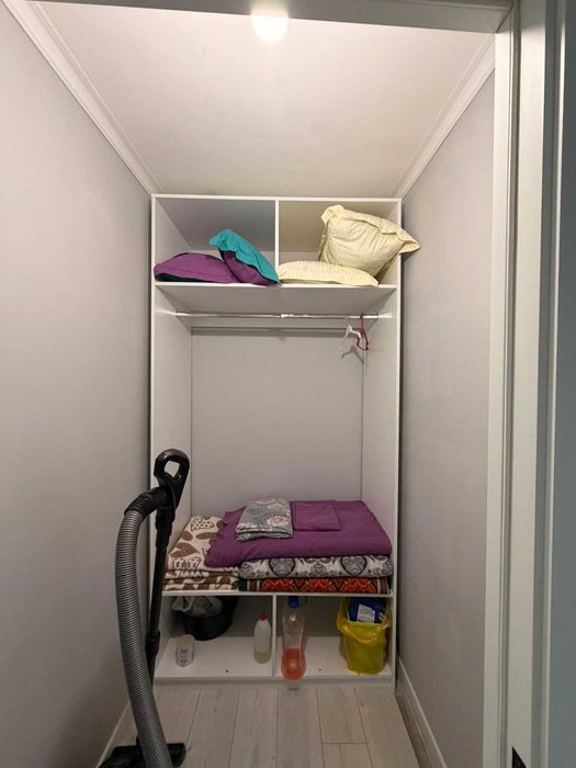 продается 2 ком квартира район Кунаева