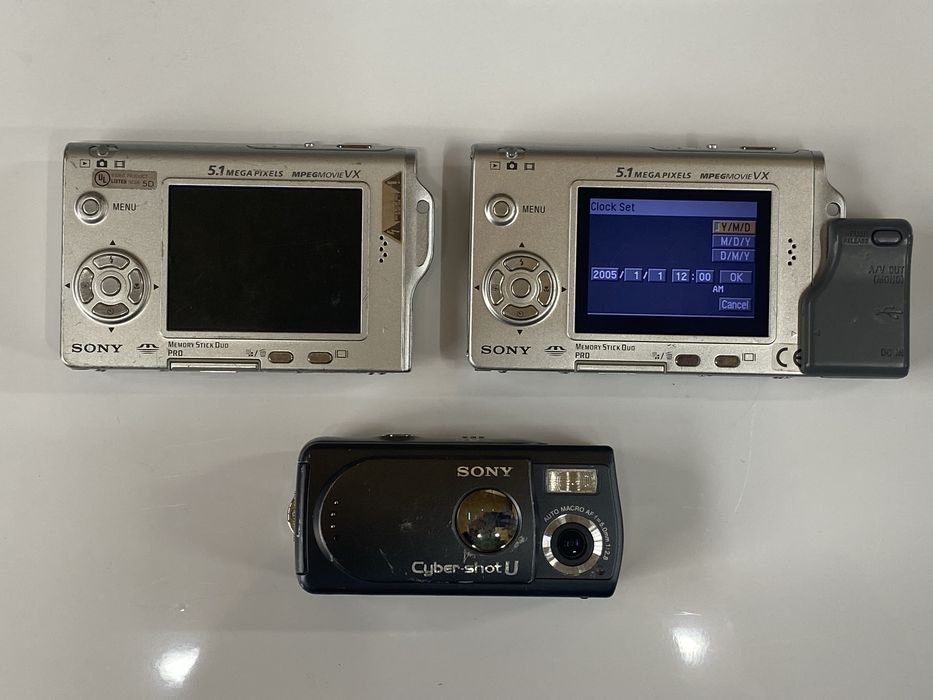 Aparate foto digitale Sony de colectie