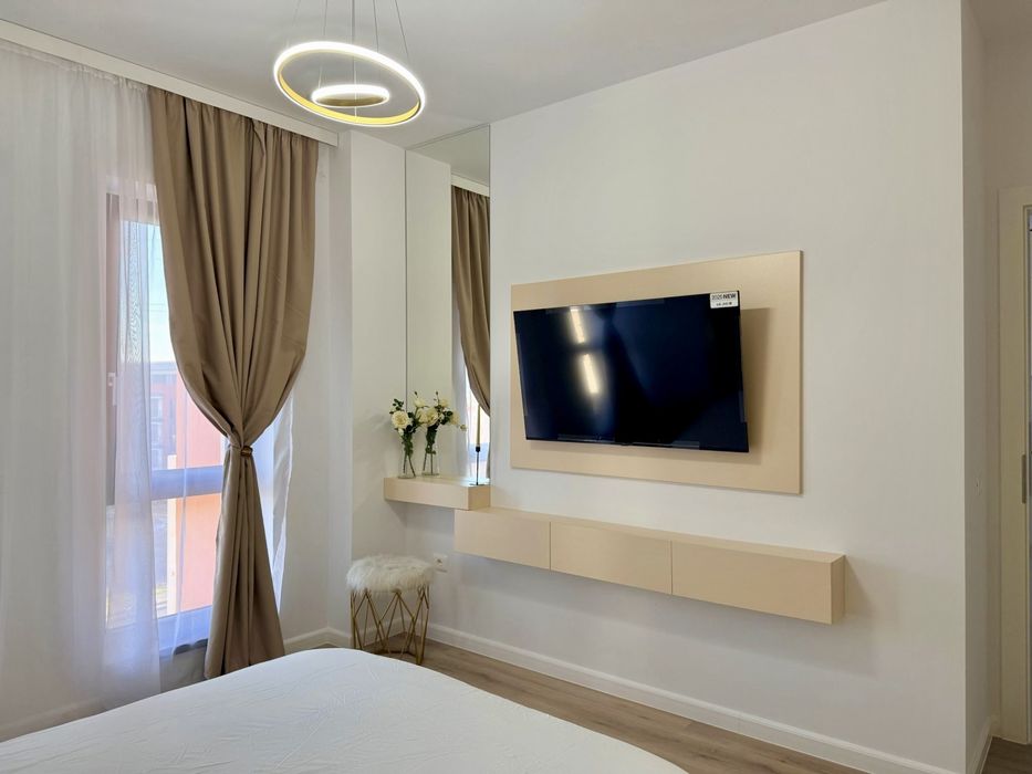 Proprietar vand **Apartament 2 camere Lux**