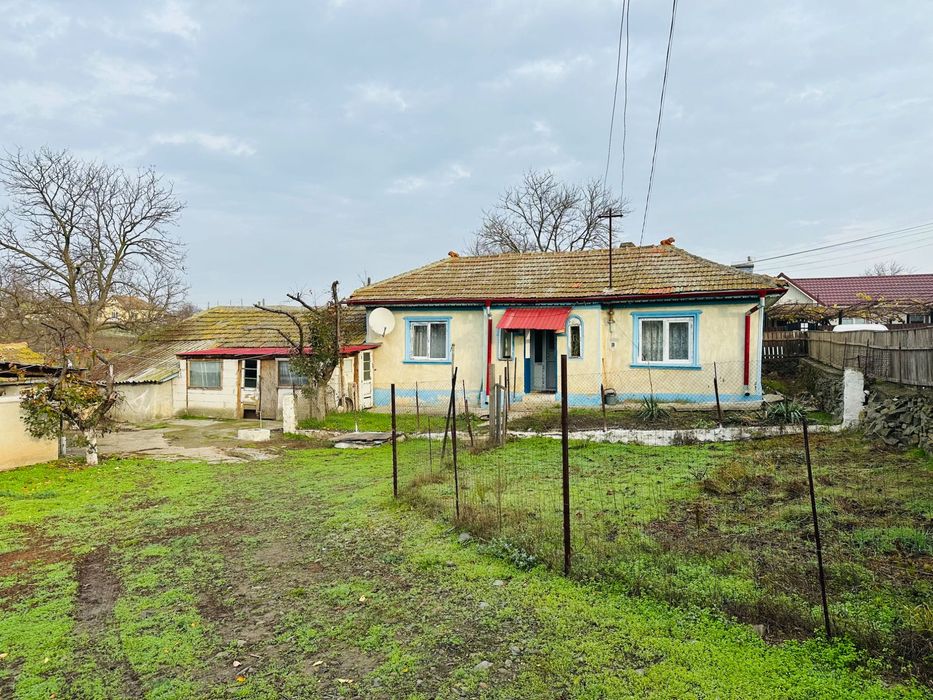 Casa de vânzare Comuna Gradina