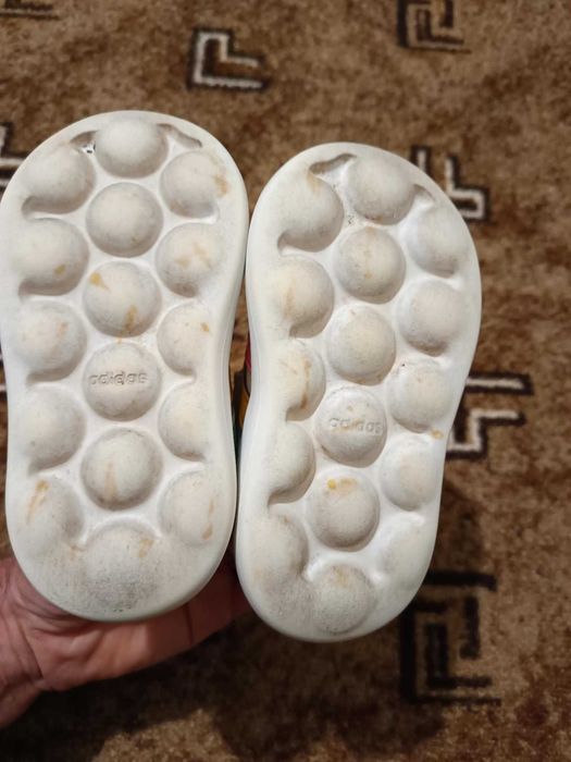 Adidas Superstar и Adidas Bubble Сomfy: оригинални маратонки!