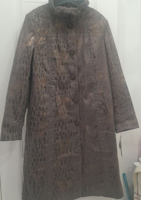 Продам новое пальто женское