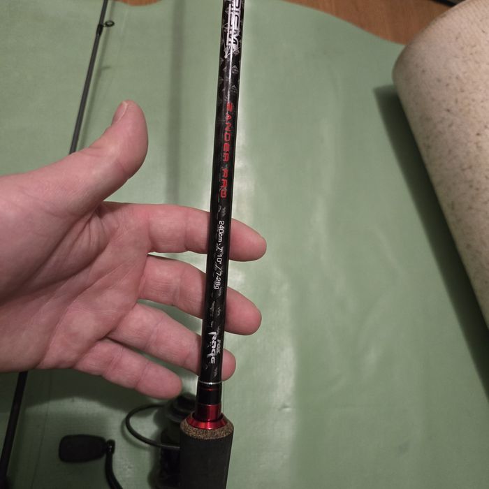 Спининг с макара и примамки