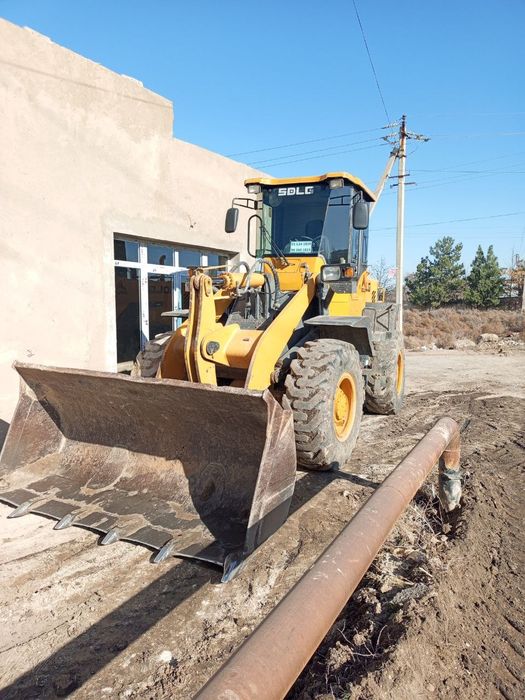 Сотилади фронтальный погрузчик SDLG 2017 йил (7000 cоат/Иш)