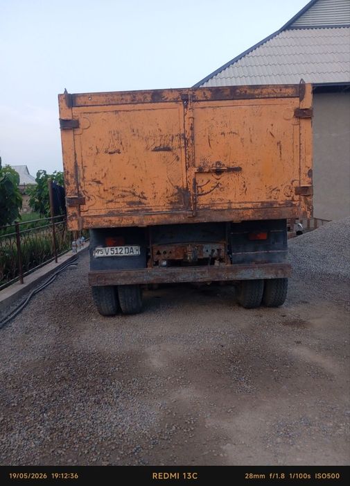 Kamaz yili 1989.