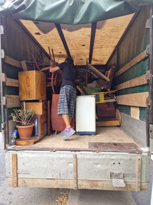 Firma de debarasare mobila veche din apartamente Galati