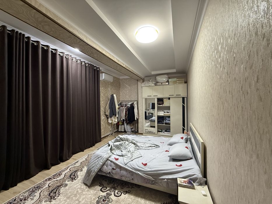 Продам 5 комнатную квартиру