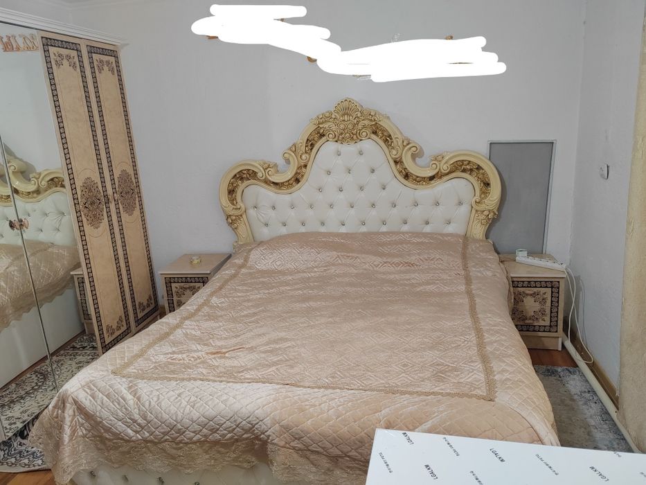 Спальный гарнитур