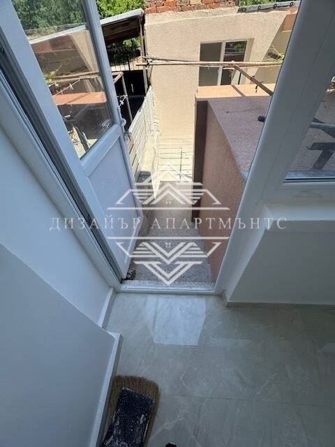 Продава се Къща в Карнобат - 181 кв.м за 1023 €/кв.м - Снимка #11