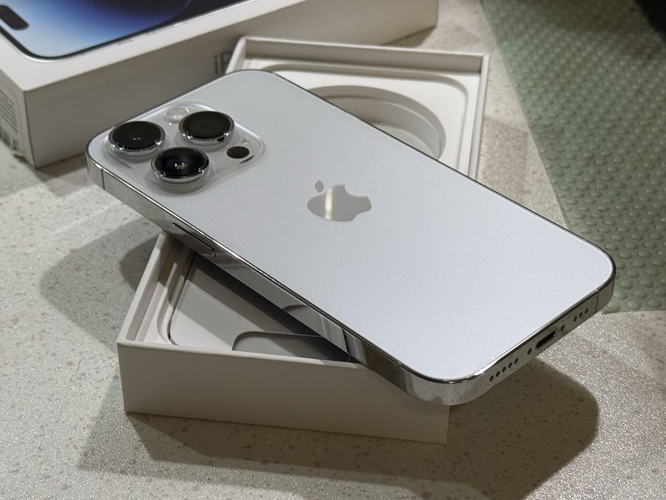 iPhone 14 Pro 256GB Silver (Бял) - 86% Батерия, Като НОВ.