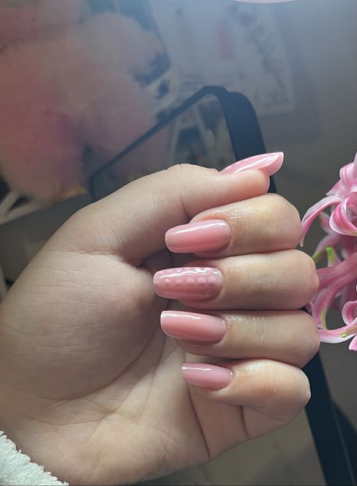 Unghii cu gel - se platesc doar consumabilele