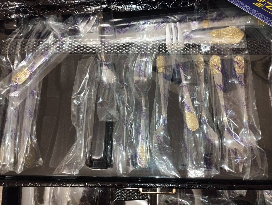 Продам набор посуды Zepter