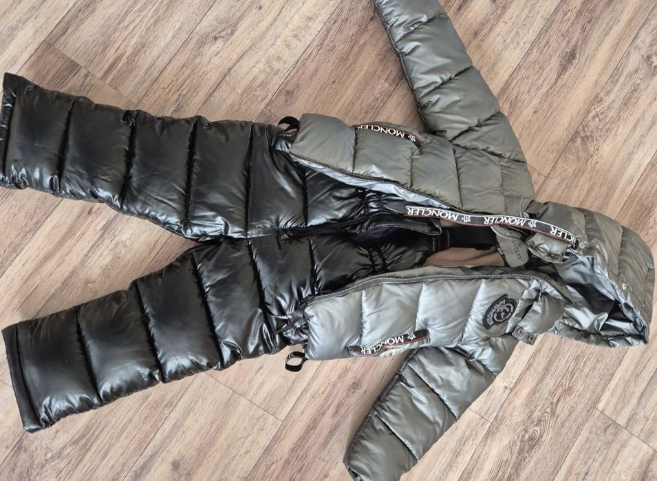 Продается детский пуховик