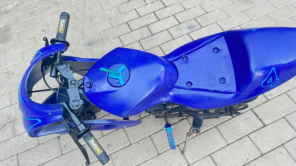 Vînd motocicletă poket bike   49cc pentru copii