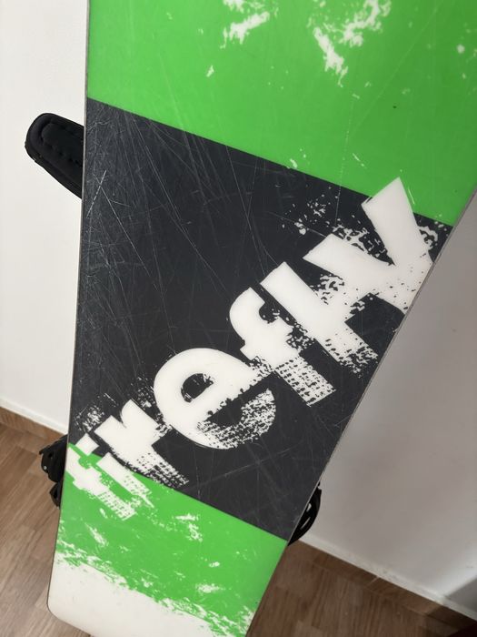 Snowboard Firefly Rampage 158 cm + legaturi + boots