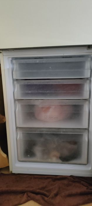 Холодилник сатылады