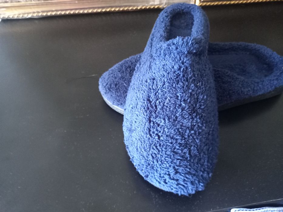 Vand papuci de casă