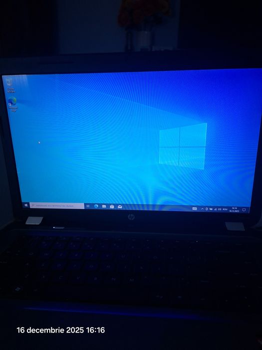 Vând laptop Pavilion HP