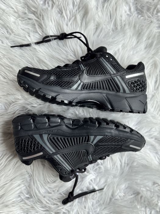 Nike vomero 5 negri