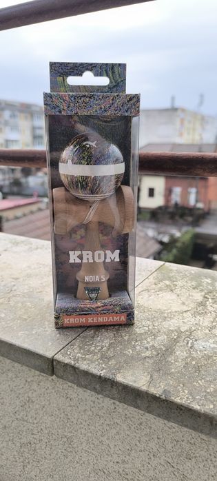 Kendama Krom Noia 5 semnată de XRemus.