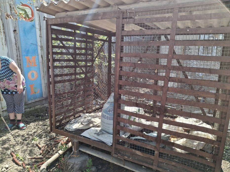 Металлические клетки