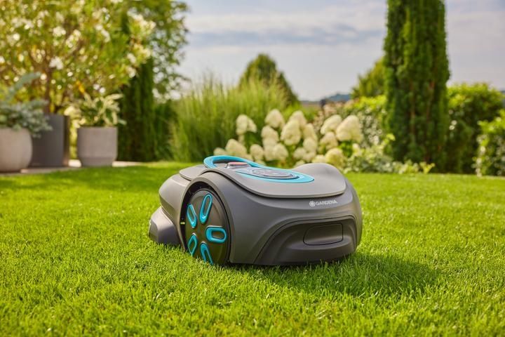 GARDENA smart SILENO pro 600, това е роботизирана косачка за трева за площи до около 600 м².