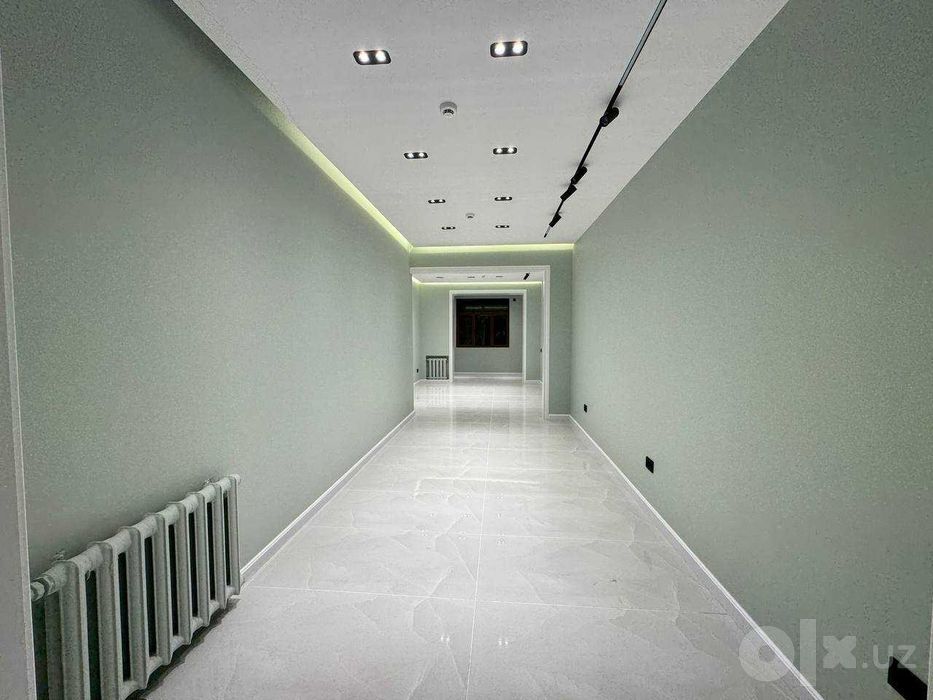 (М) Продаётся нежилое 53 м² + терраса 70 м² с арендатором, Яккасарай
