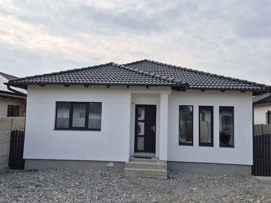 Vand casa noua in Osorhei