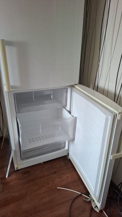 Холодильник LG двухкамерный