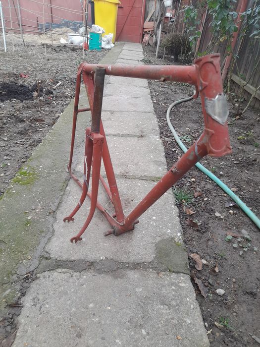 Cadru bicicleta  cursiera Favorit (piese)