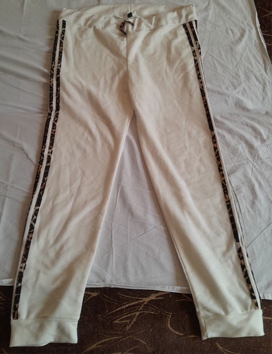 Bluza si pantaloni trening femei culoare alba bumbac