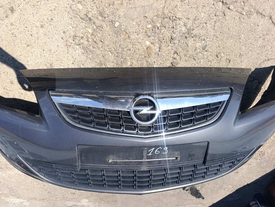 Предна броня за Opel Astra J / Опел Астра 2010- 2013 г.