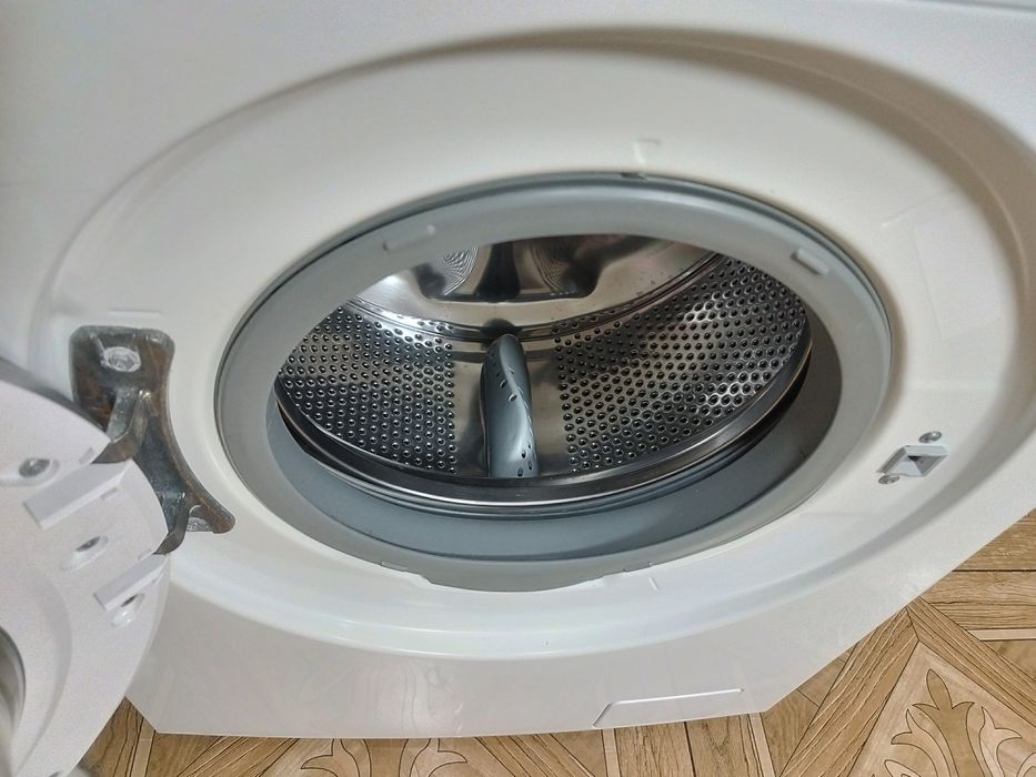 Продам стиральную машинку