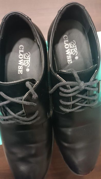 Pantofi băieți nr 38