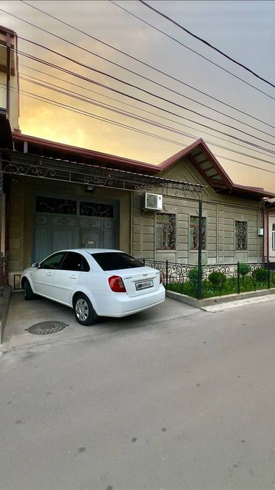 Янгиобод 4 сотих 10 та хона