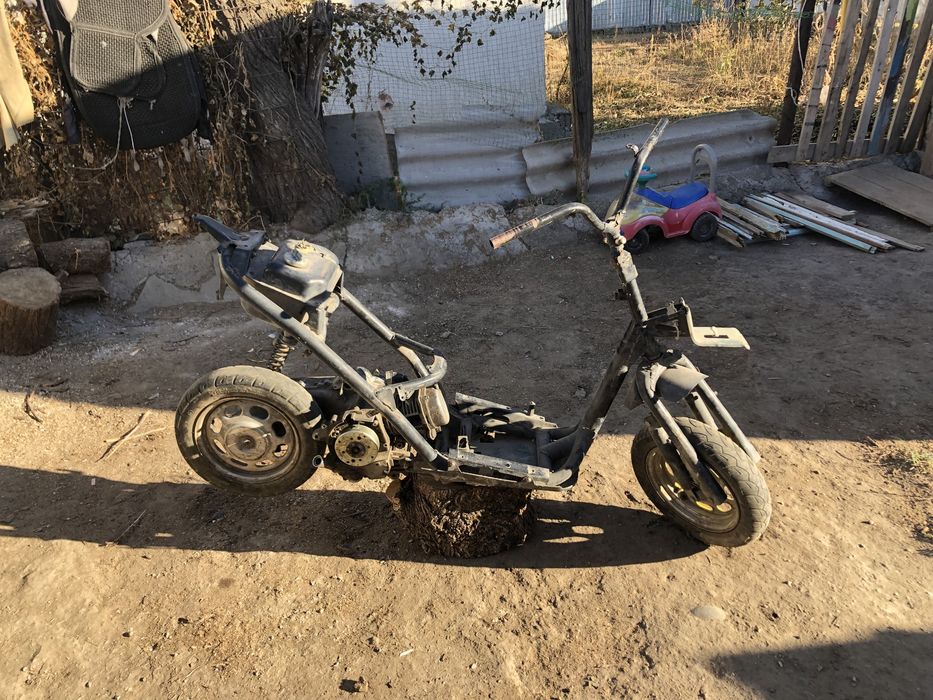 Продам скутер 50 кубов не находу!