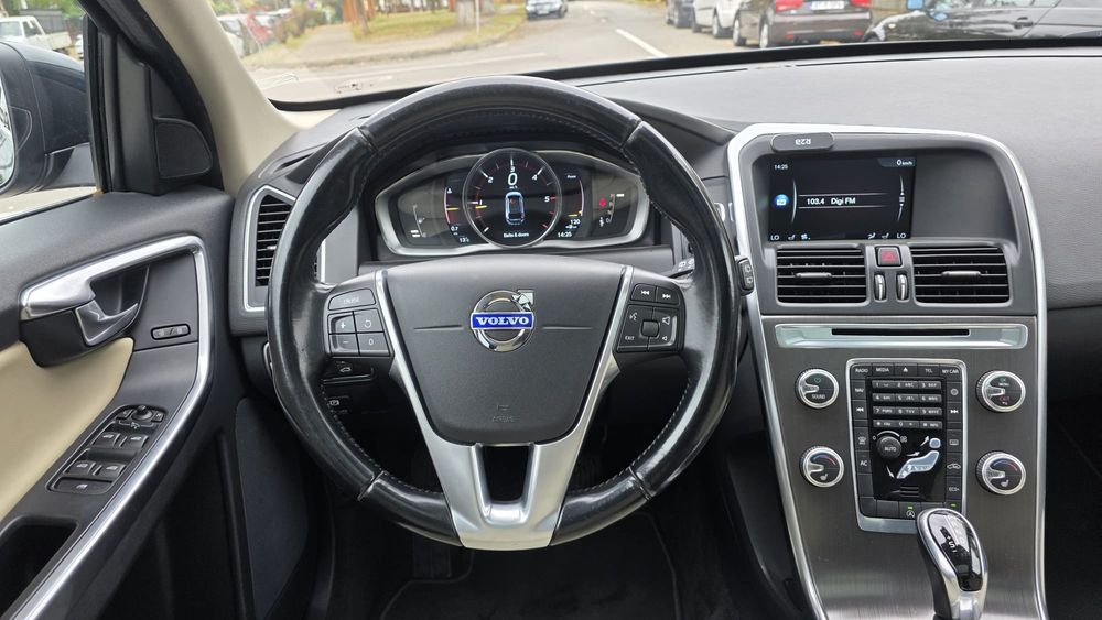 Volvo XC60 2.0 D4 *An 2015 * Cutie Automata * Euro 6 * 181 CP