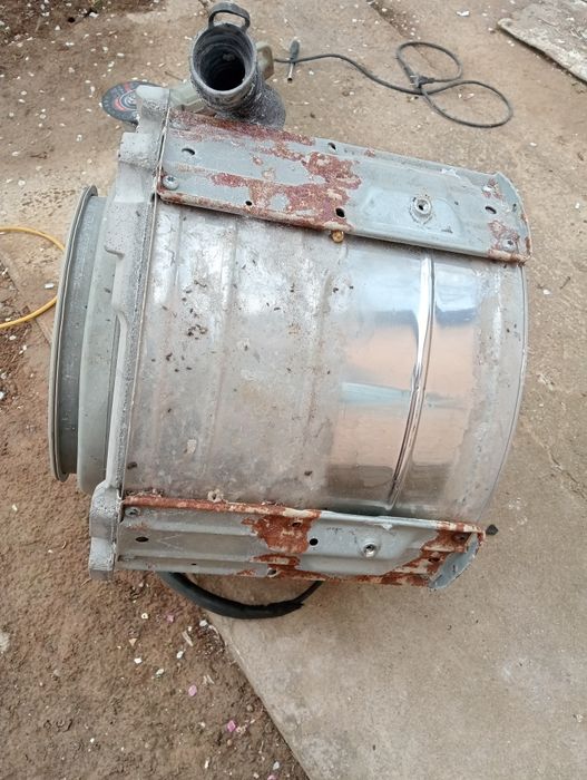 Продам барабан с двигателем от стиральной машины Индезит