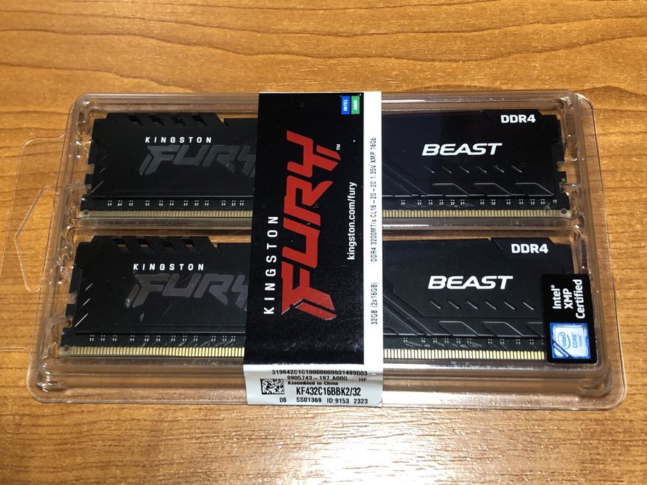 Kit memorii DDR4 Kingston 2x16gb