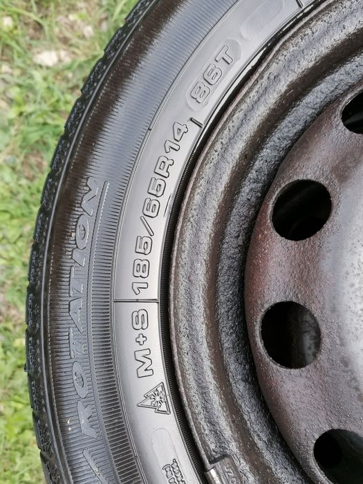 Vând anvelope de iarna